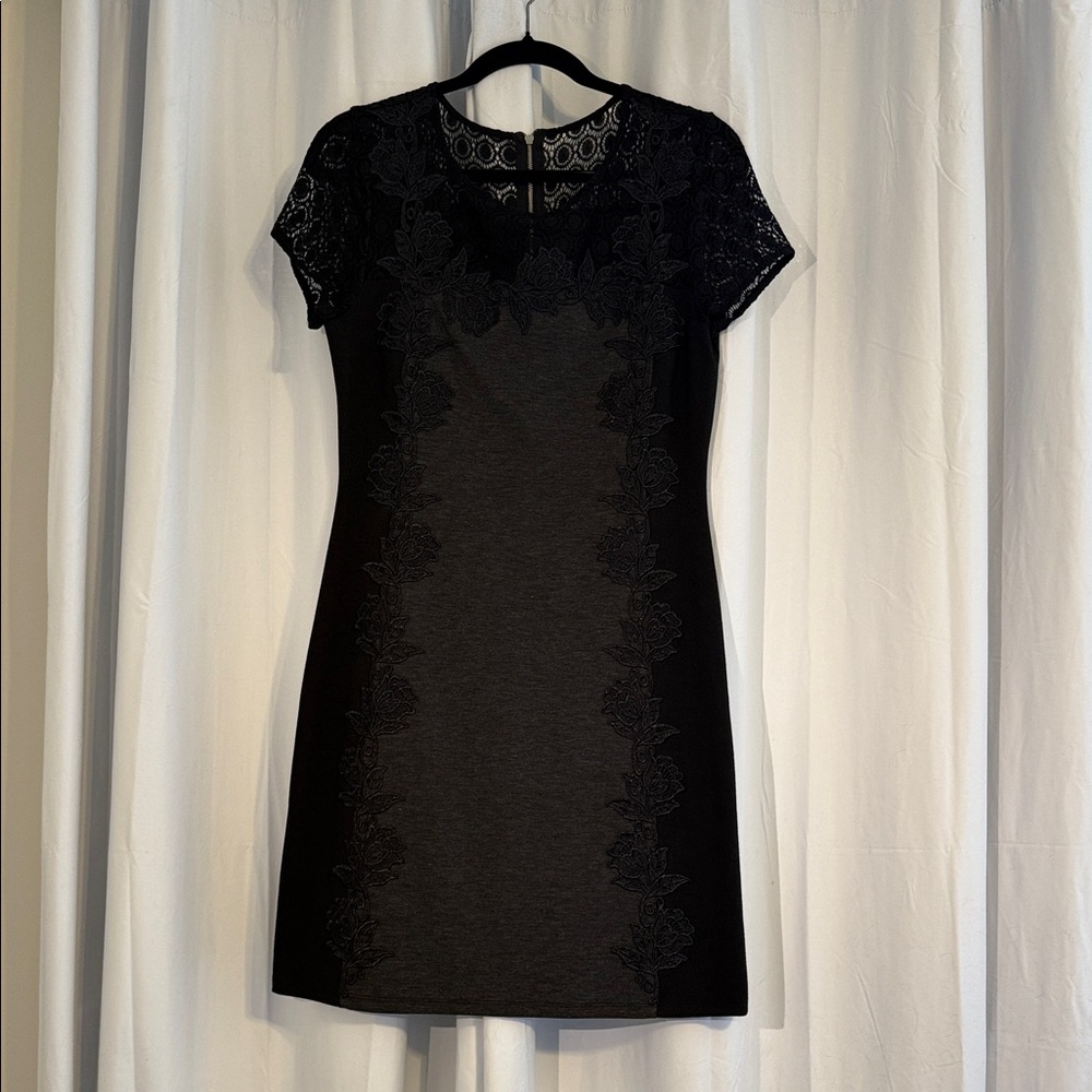 41 Hawthorn Lace Appliqué Cap Sleeve Dress Black Gray Womens Medium - Picture 2 of 11